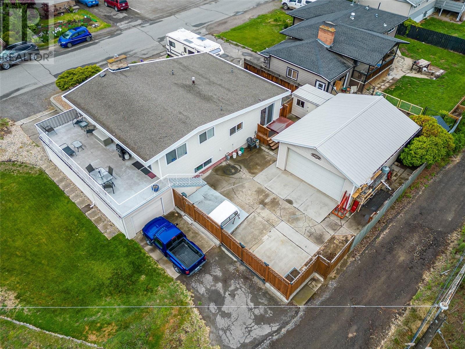 Property at 293 CYPRESS Avenue image 3