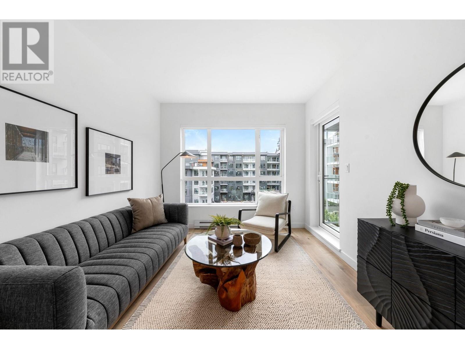 402 3596 Malsum Drive, North Vancouver, British Columbia  V7G 0B5 - Photo 3 - R2974196