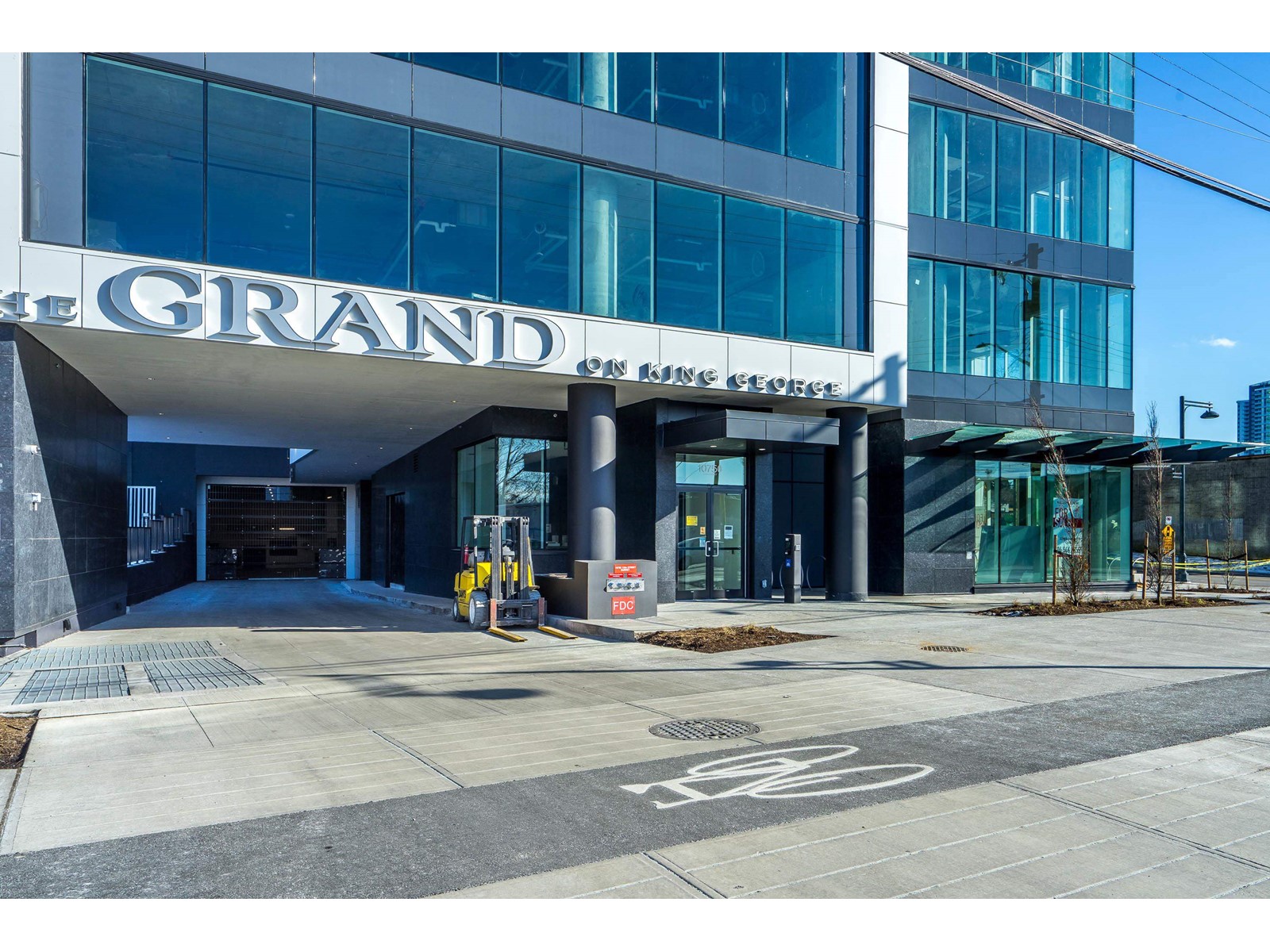 2702 10750 135a Street, Surrey, British Columbia  V3T 0V4 - Photo 3 - R2982763