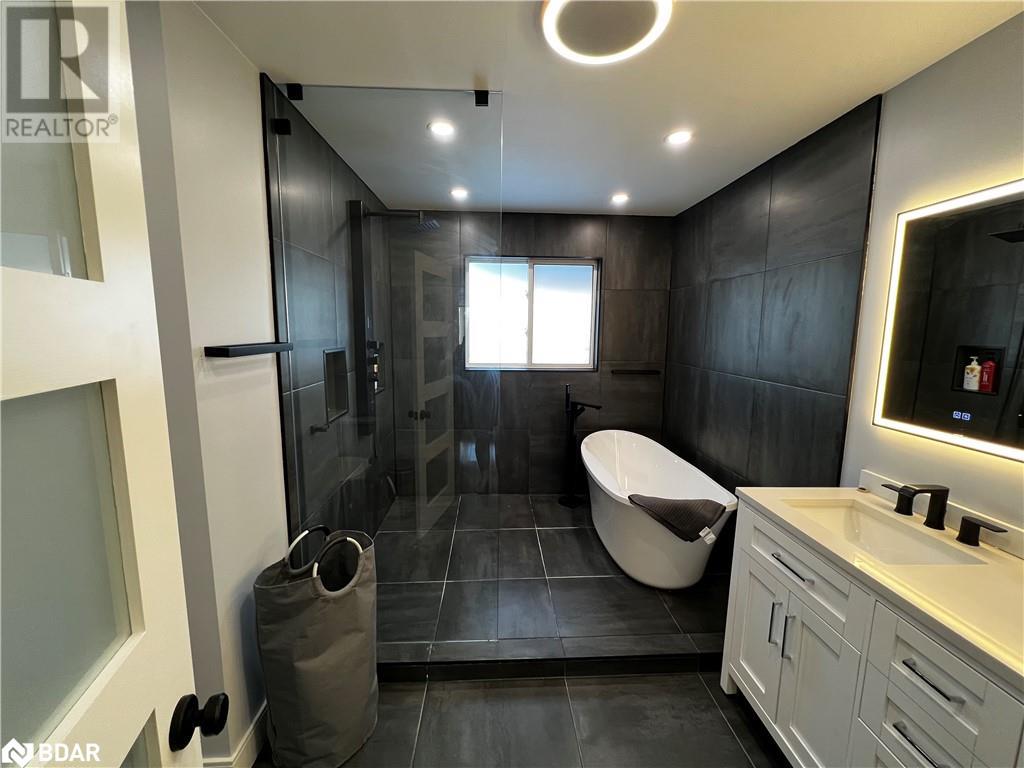 62 Joseph Crescent Unit# M&2nd, Barrie, Ontario  L4N 0Y1 - Photo 33 - 40711038