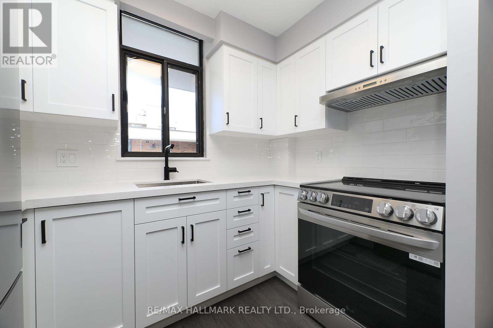 1-304 - 50 Old Kingston Road, Toronto, Ontario  M1E 4Y1 - Photo 1 - E12035602