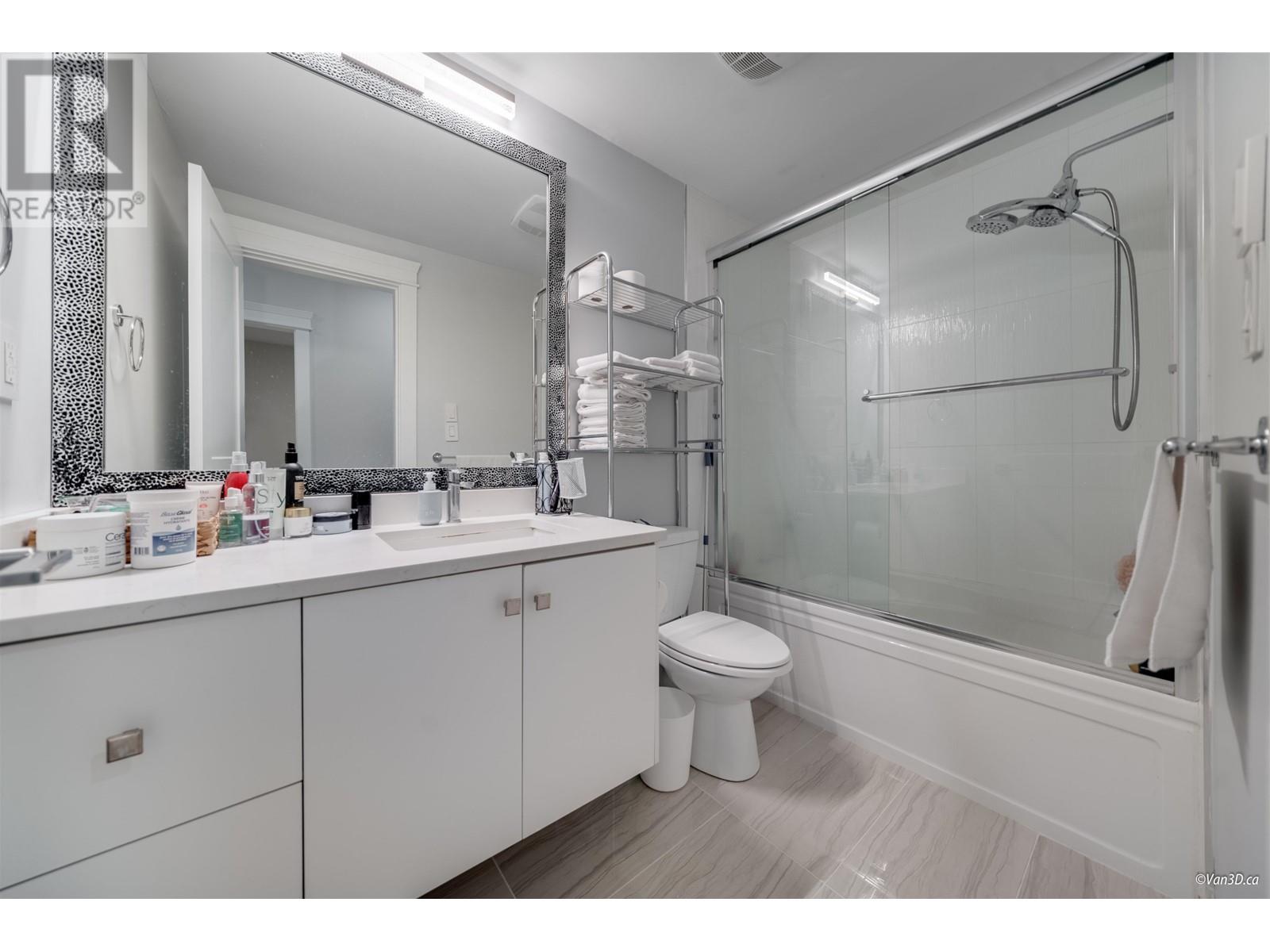 656 Blue Mountain Street, Coquitlam, British Columbia  V3J 4R6 - Photo 9 - R2982901