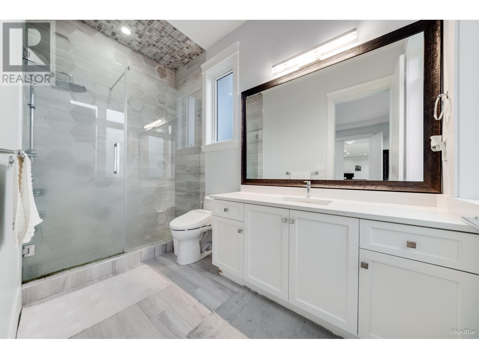 656 Blue Mountain Street, Coquitlam, British Columbia  V3J 4R6 - Photo 14 - R2982901