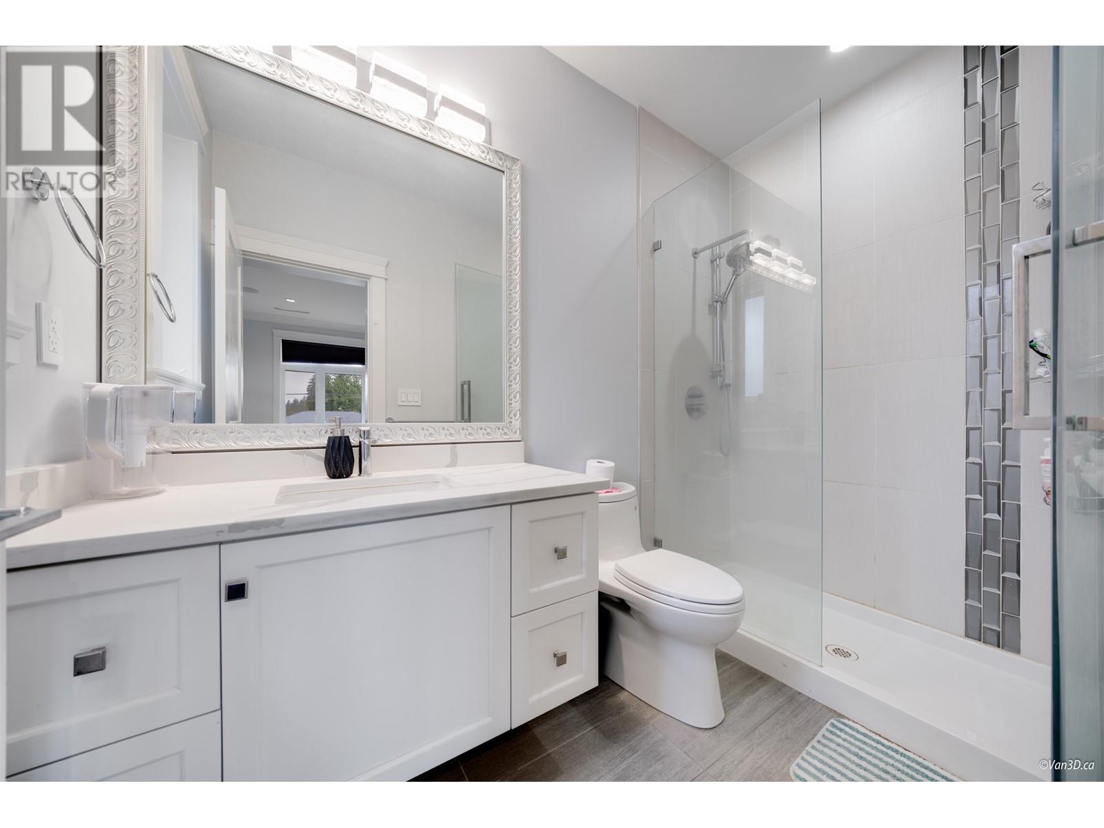 656 Blue Mountain Street, Coquitlam, British Columbia  V3J 4R6 - Photo 31 - R2982901