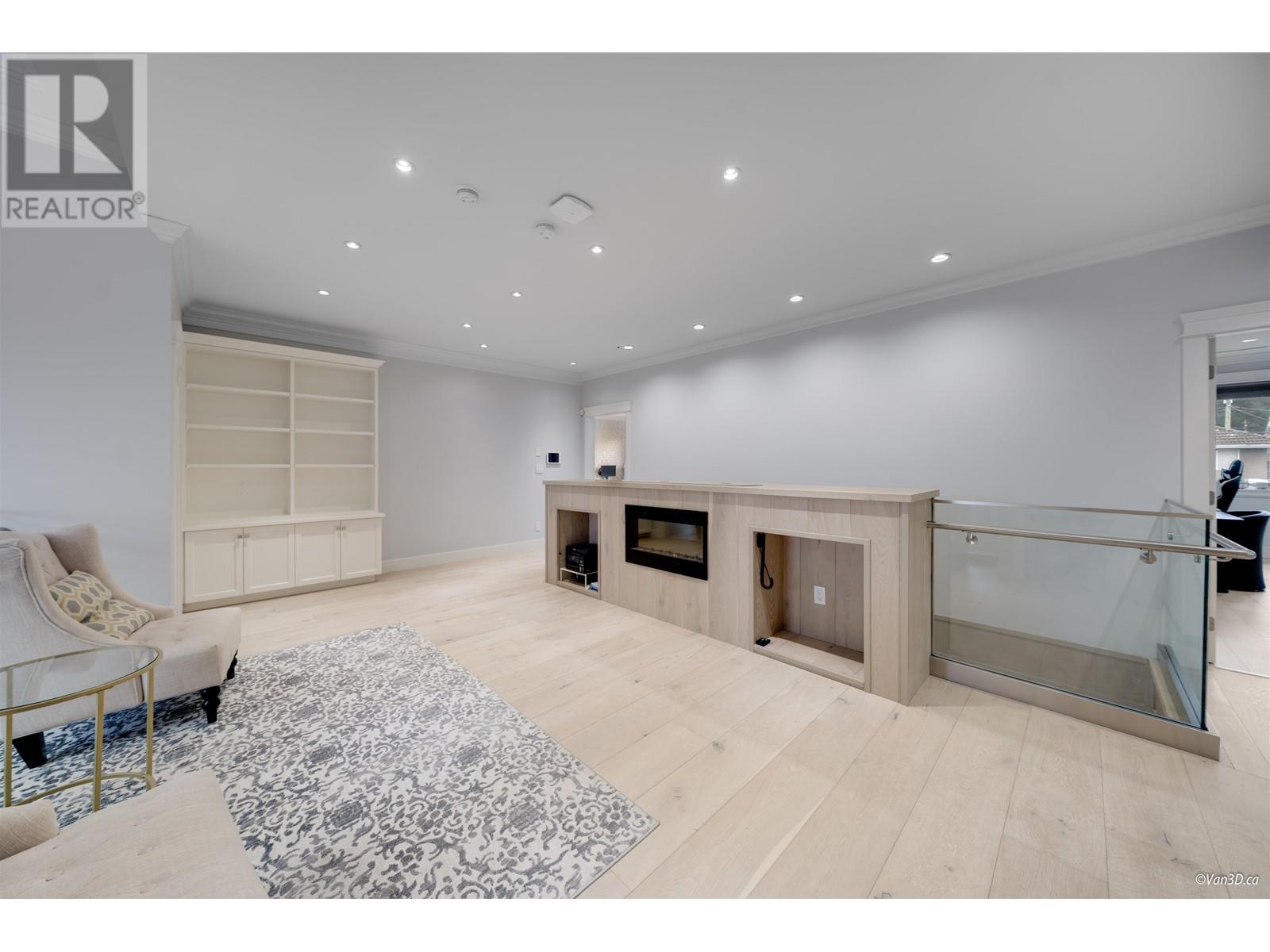 656 Blue Mountain Street, Coquitlam, British Columbia  V3J 4R6 - Photo 37 - R2982901