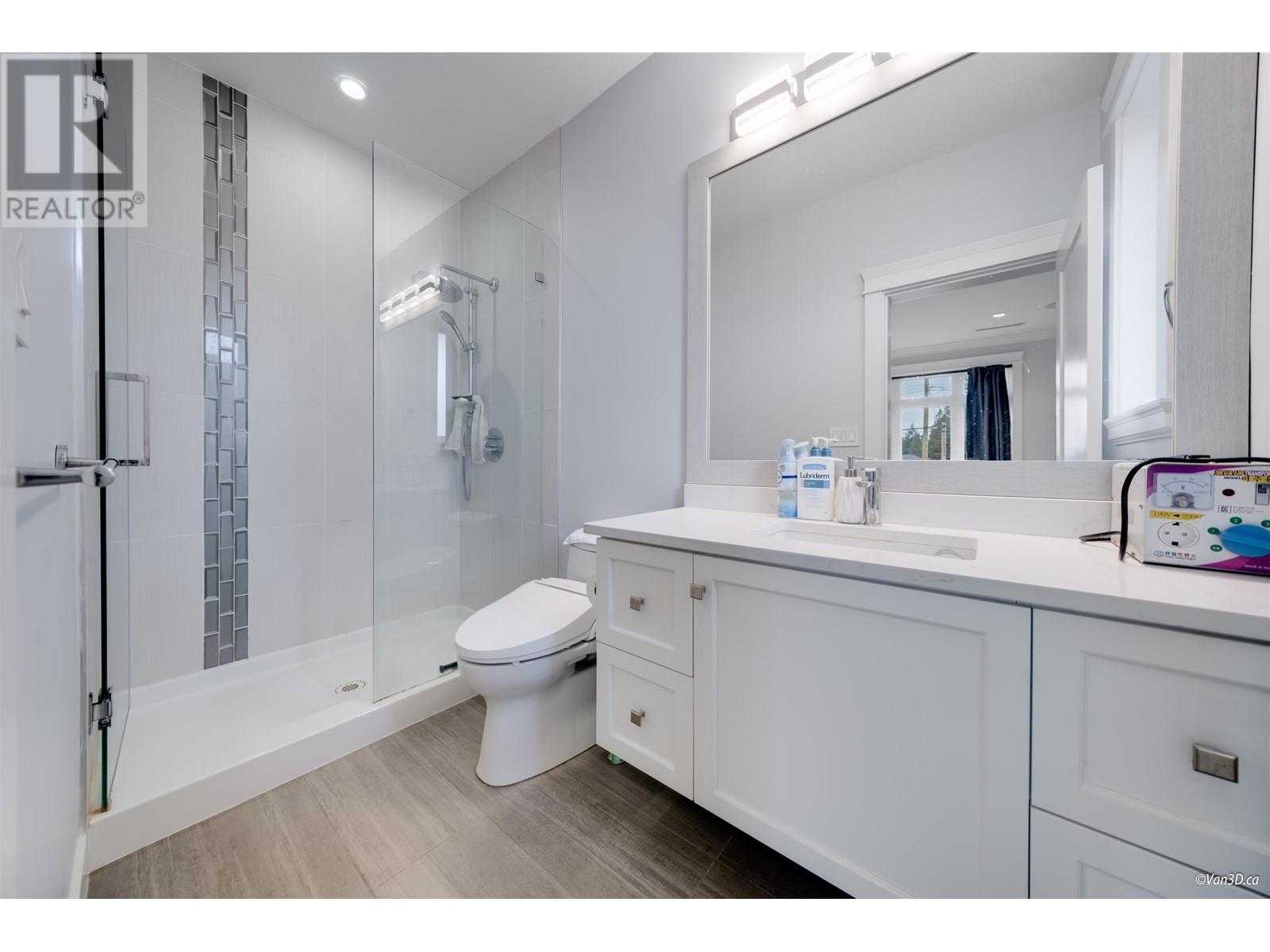 656 Blue Mountain Street, Coquitlam, British Columbia  V3J 4R6 - Photo 39 - R2982901