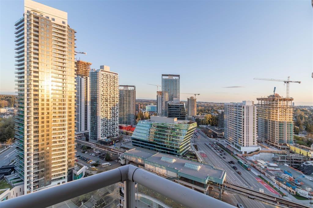 Property at 2407 13618 100 AVENUE image 3