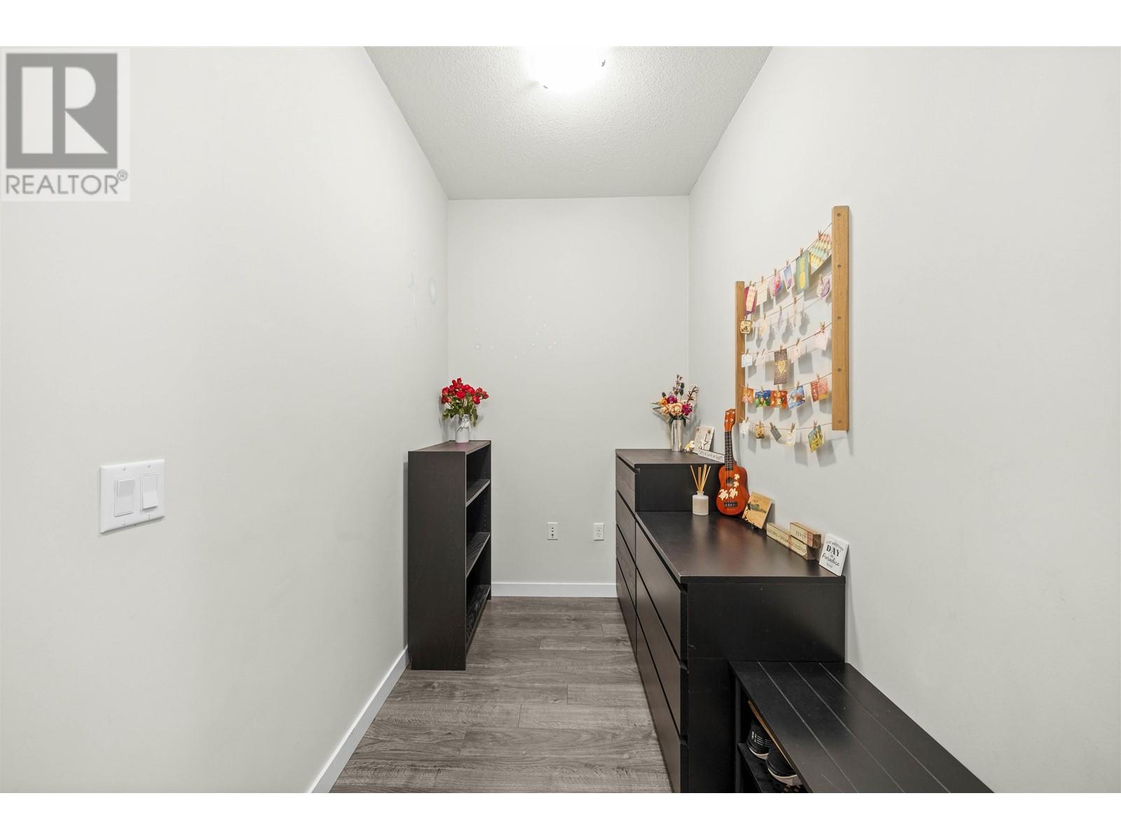 321 9399 Alexandra Road, Richmond, British Columbia  V6X 0L7 - Photo 4 - R2981820