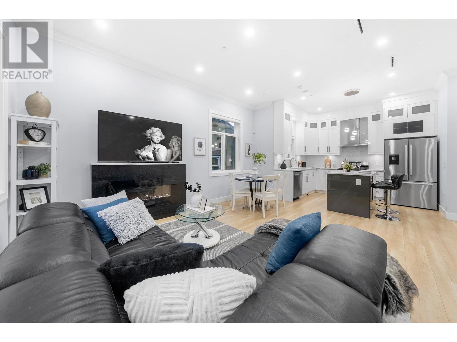 962 Renfrew Street, Vancouver, British Columbia  V5K 4B8 - Photo 3 - R2982992