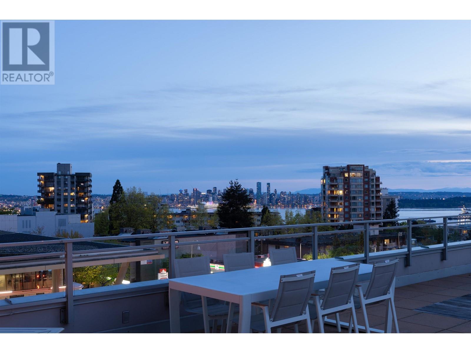 306 112 E 13th Street, North Vancouver, British Columbia  V7L 0E4 - Photo 1 - R2982409