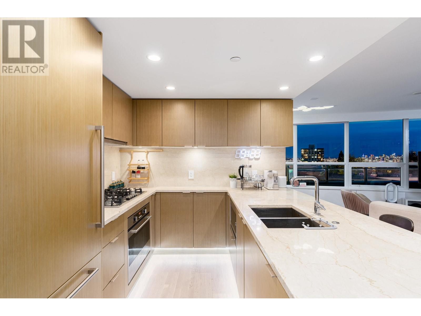 306 112 E 13th Street, North Vancouver, British Columbia  V7L 0E4 - Photo 18 - R2982409
