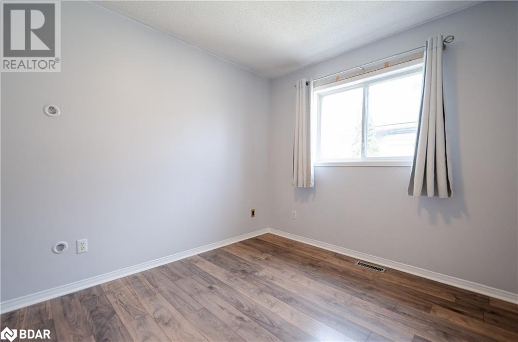26 Ingram Court, Barrie, Ontario  L4N 7B9 - Photo 17 - 40709918