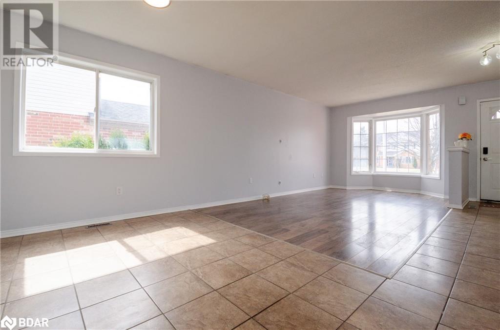 26 Ingram Court, Barrie, Ontario  L4N 7B9 - Photo 5 - 40709918