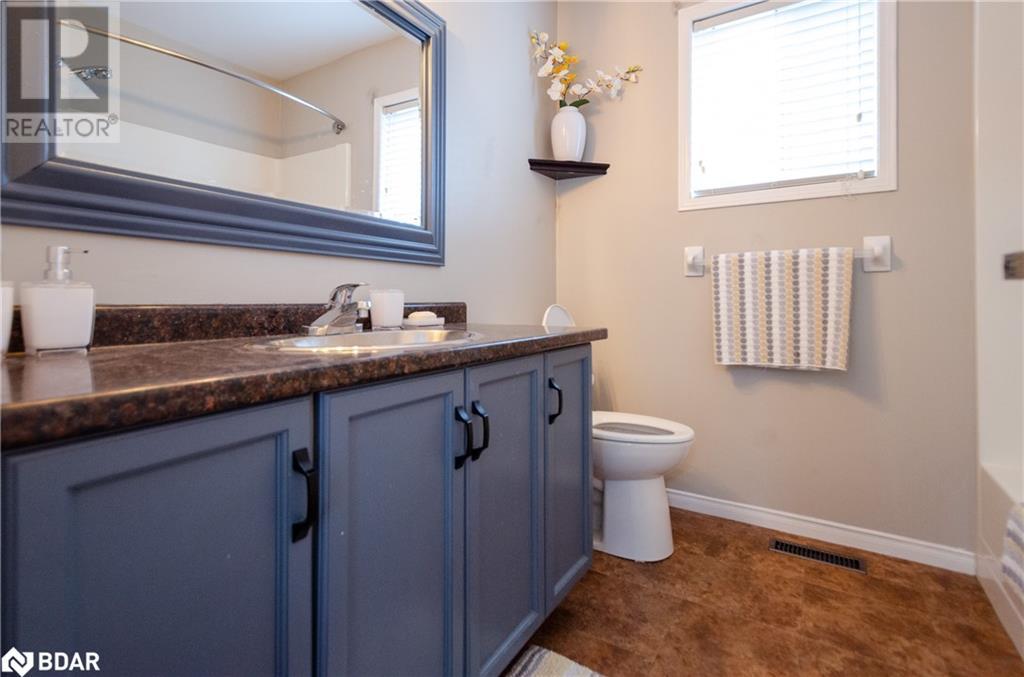 26 Ingram Court, Barrie, Ontario  L4N 7B9 - Photo 20 - 40709918