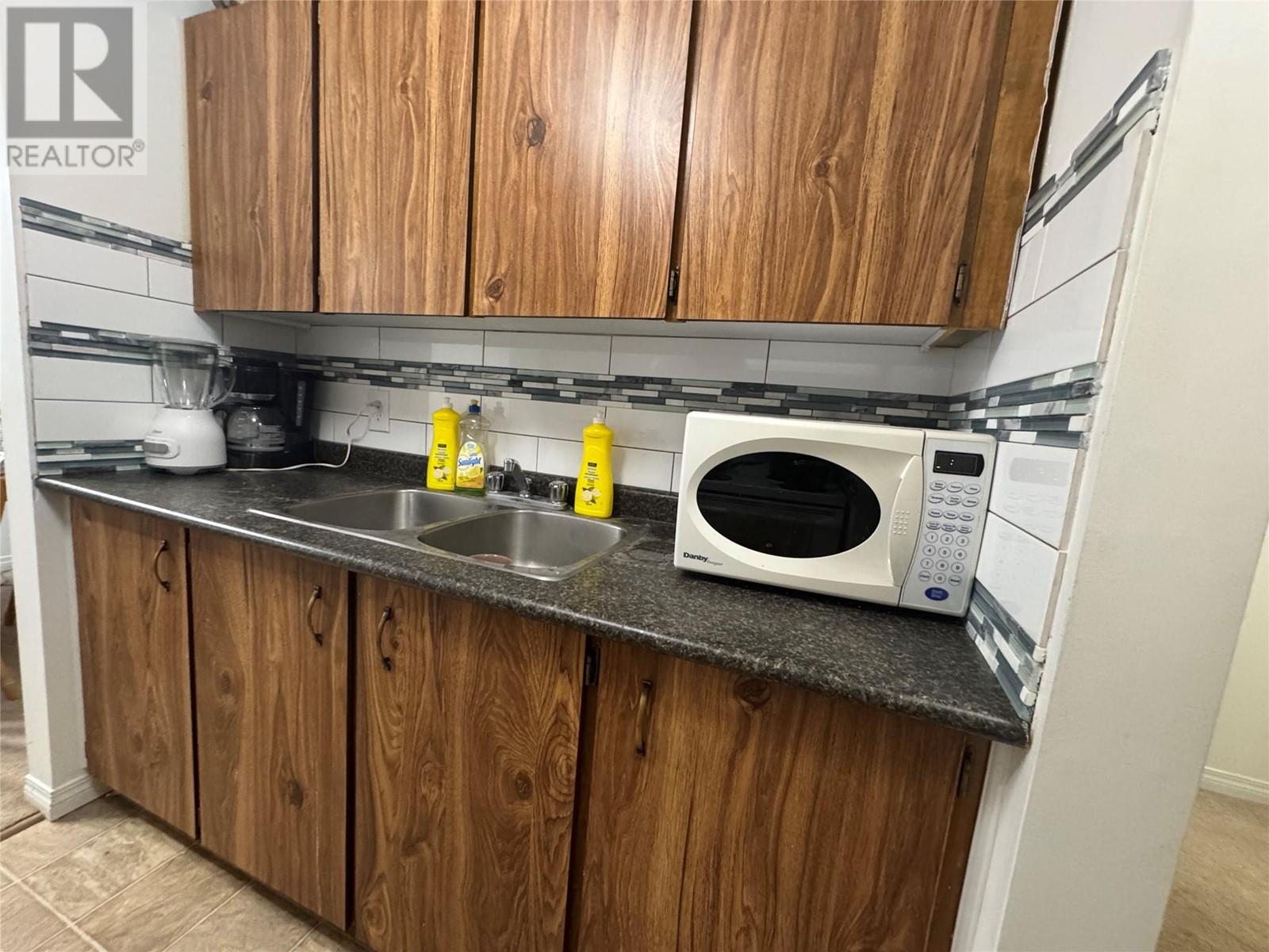 212 Spieker Avenue Unit# 202, Tumbler Ridge, British Columbia