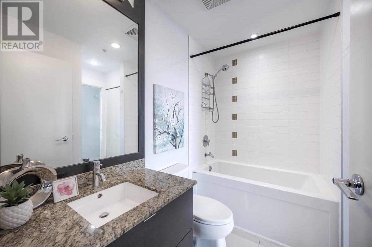 2301 7088 18th Avenue, Burnaby, British Columbia  V3N 0A2 - Photo 13 - R2981389