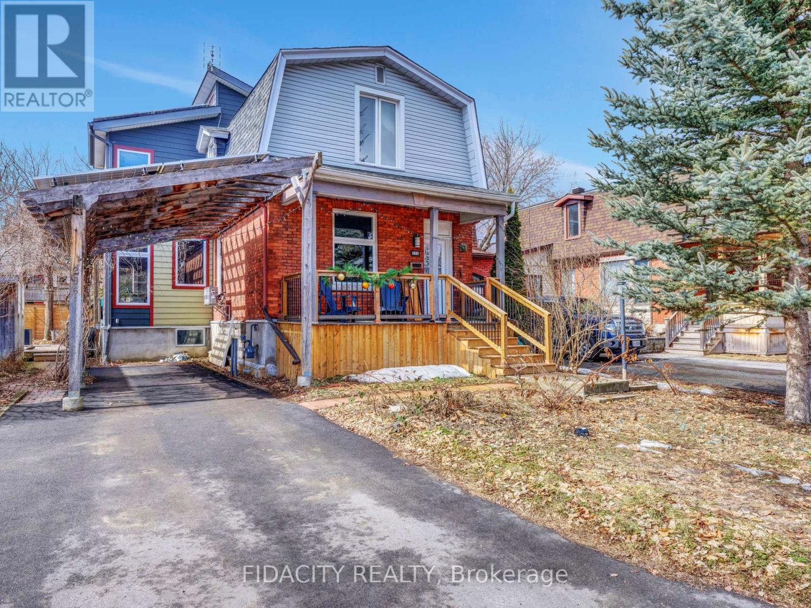 Property at 296 ROYAL AVENUE image 1