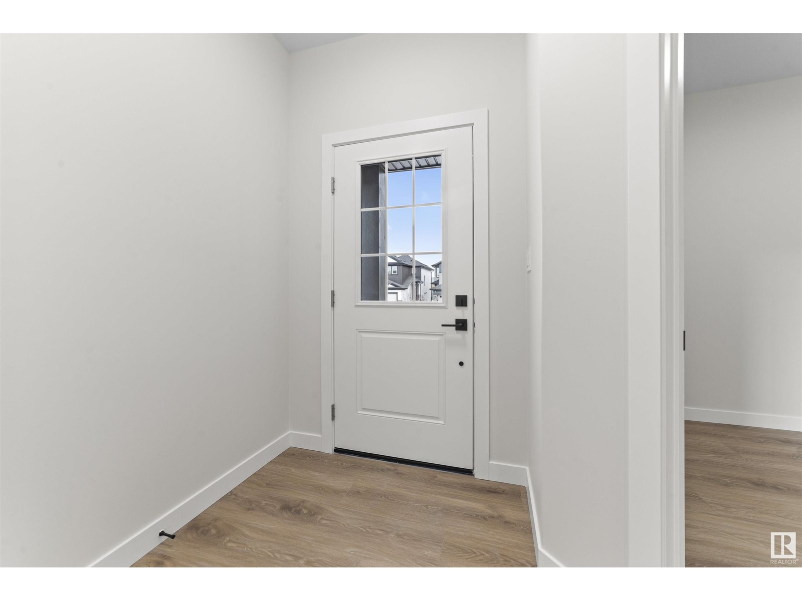 Property at 208 Kettyl Court image 4