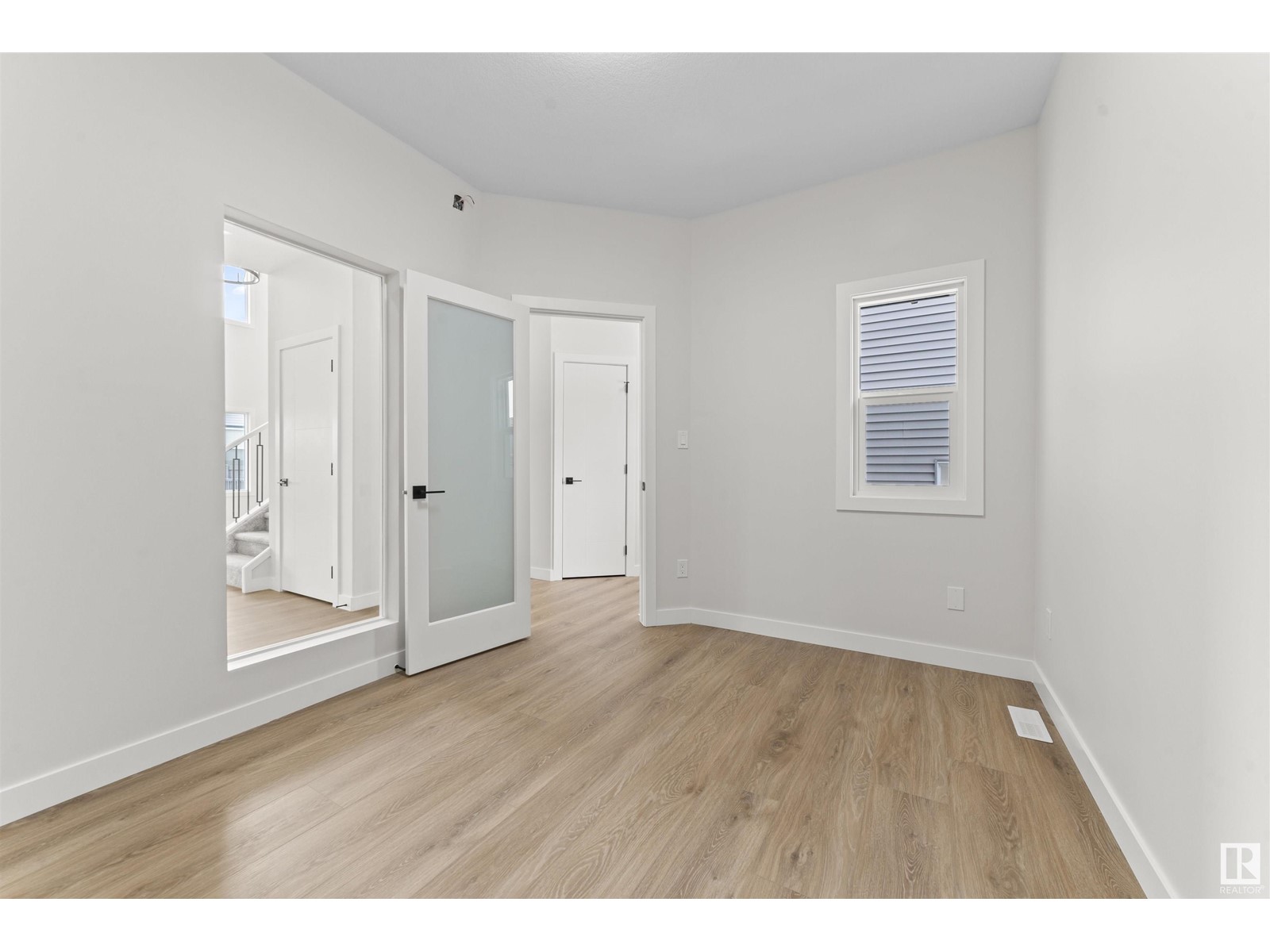 Property at 208 Kettyl Court image 5