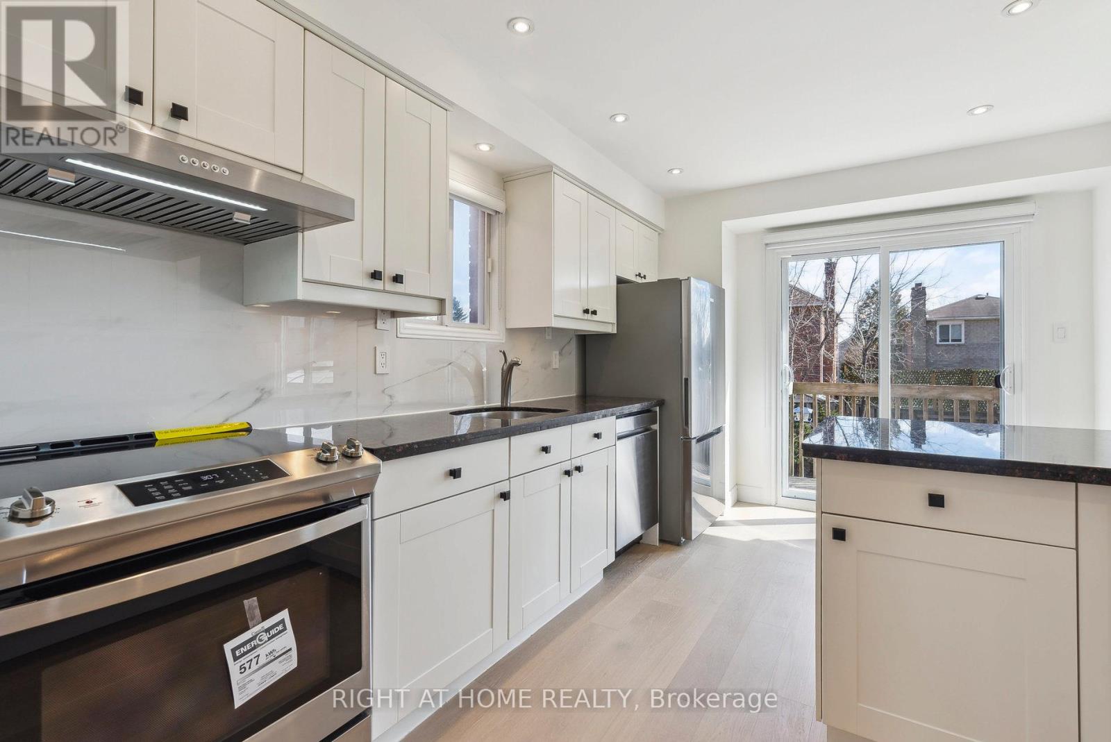 45 Bayel Crescent, Richmond Hill, Ontario  L4S 1C3 - Photo 10 - N12046732