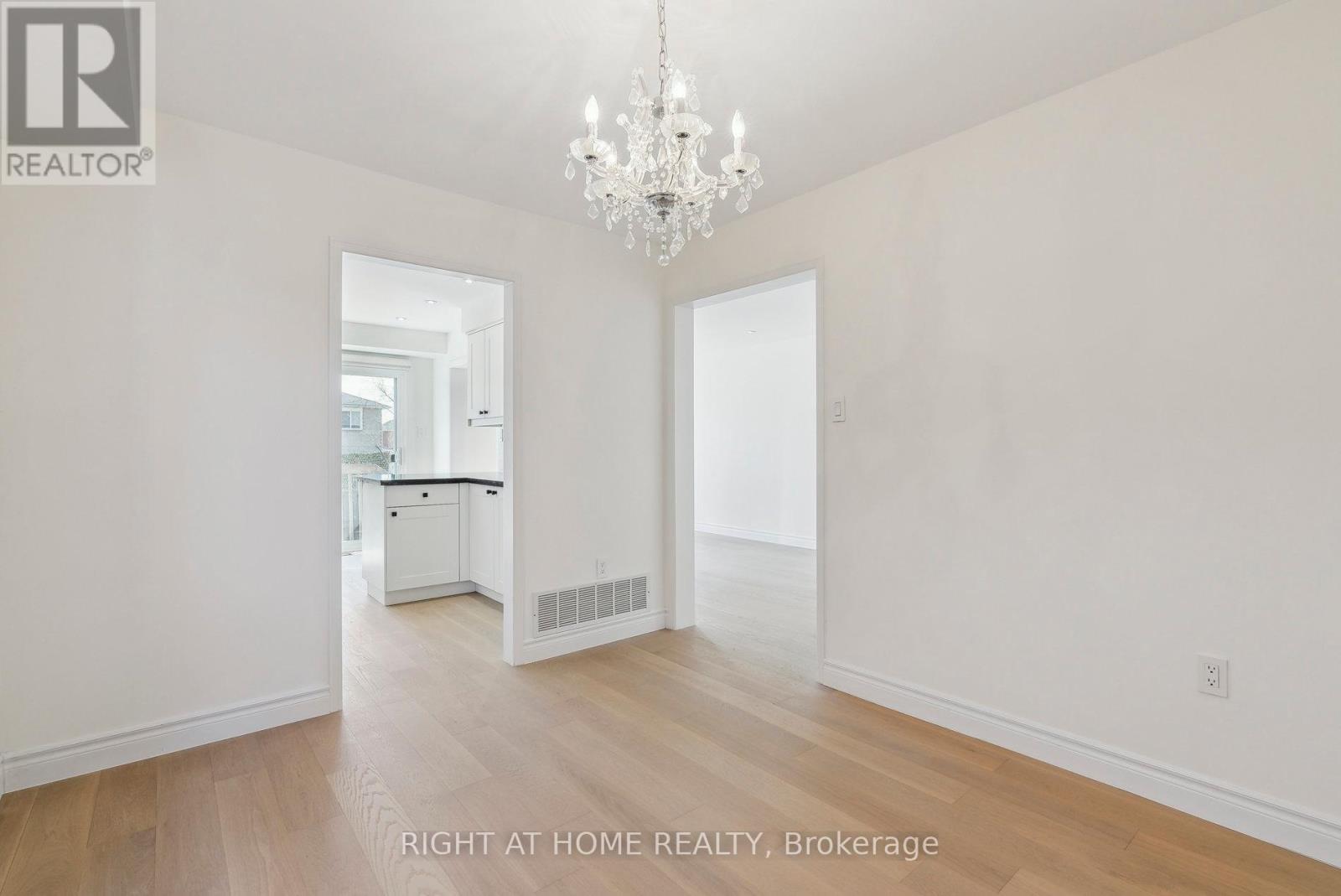 45 Bayel Crescent, Richmond Hill, Ontario  L4S 1C3 - Photo 12 - N12046732