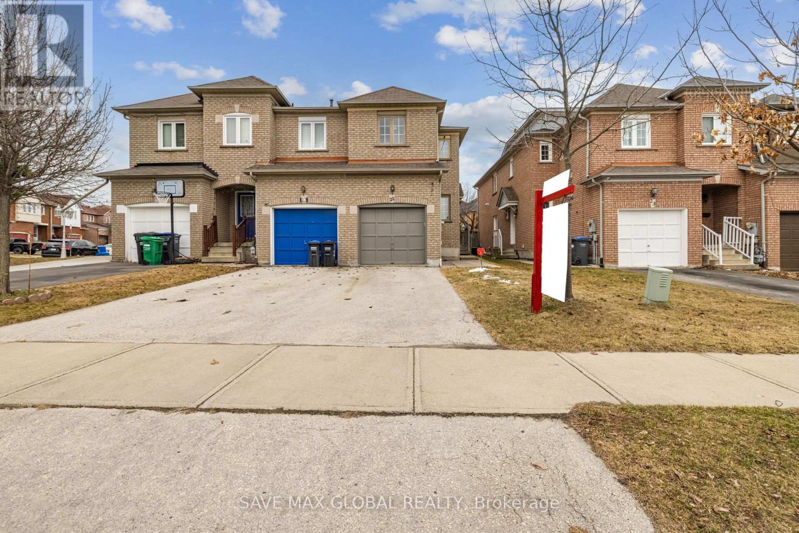 Property at 25 URAL CIRCLE image 2