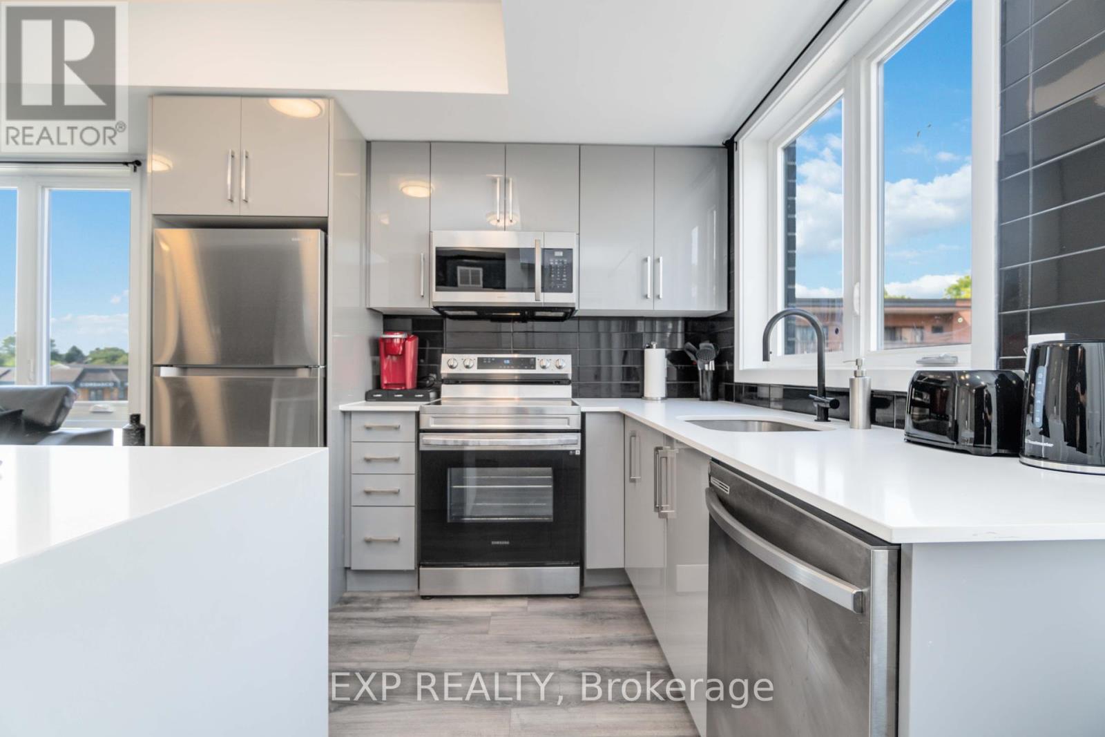 312 - 6065 Mcleod Road N, Niagara Falls, Ontario  L2G 0Z7 - Photo 10 - X12046700