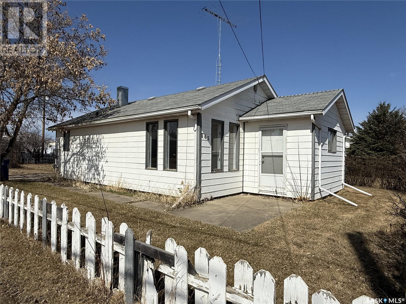 165 1st STREET E, pierceland, Saskatchewan