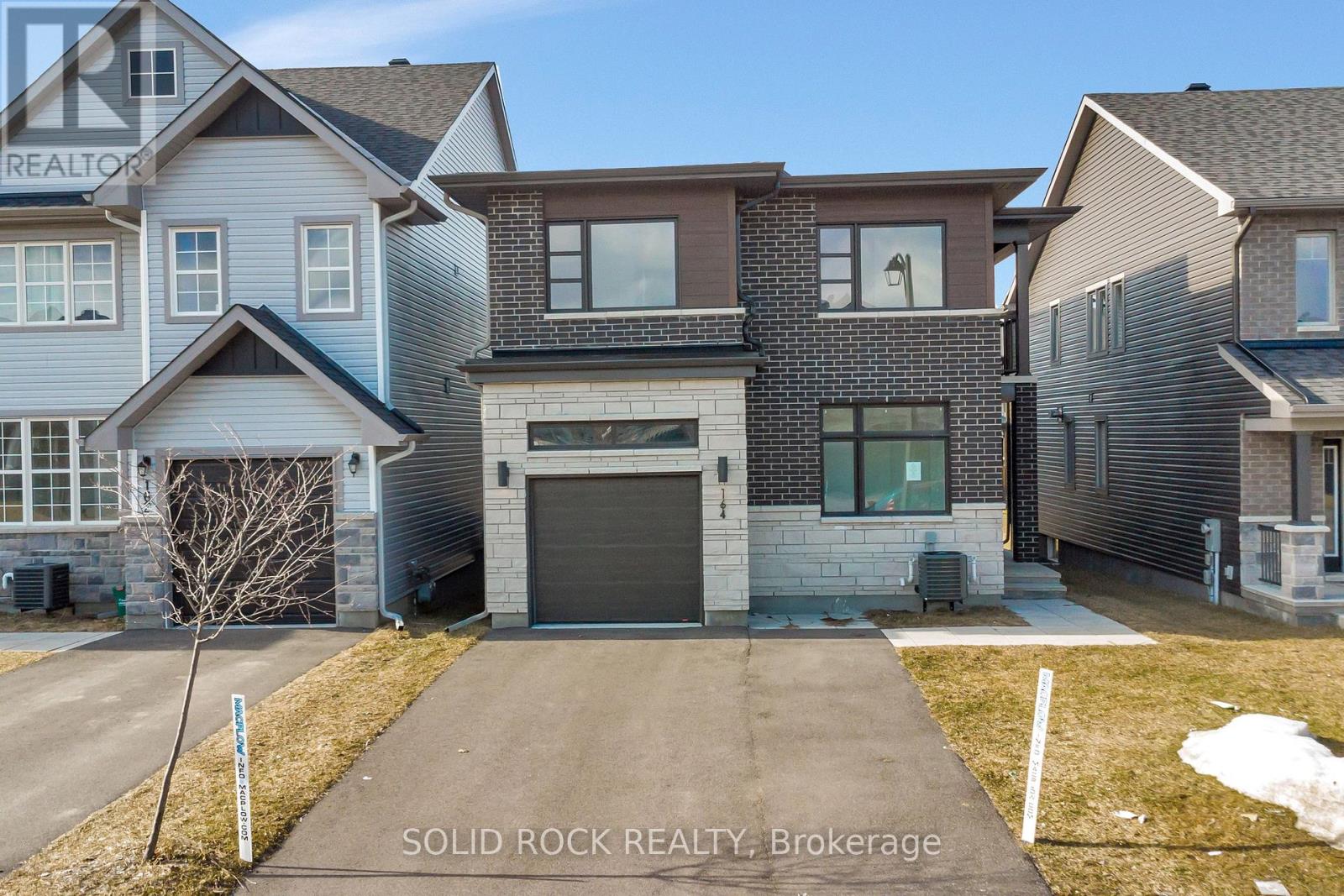 Property at 164 MINIKAN STREET image 1