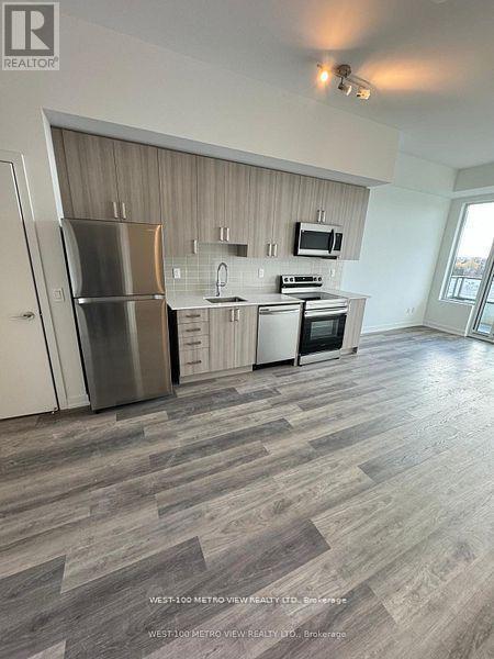 710 - 859 The Queensway, Toronto (Stonegate-Queensway), Ontario  M8Z 1N8 - Photo 3 - W12046742