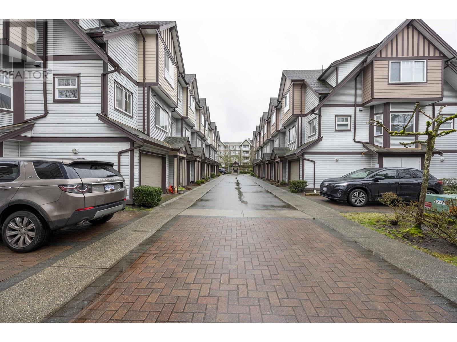 Property at 18 7700 ABERCROMBIE DRIVE image 4
