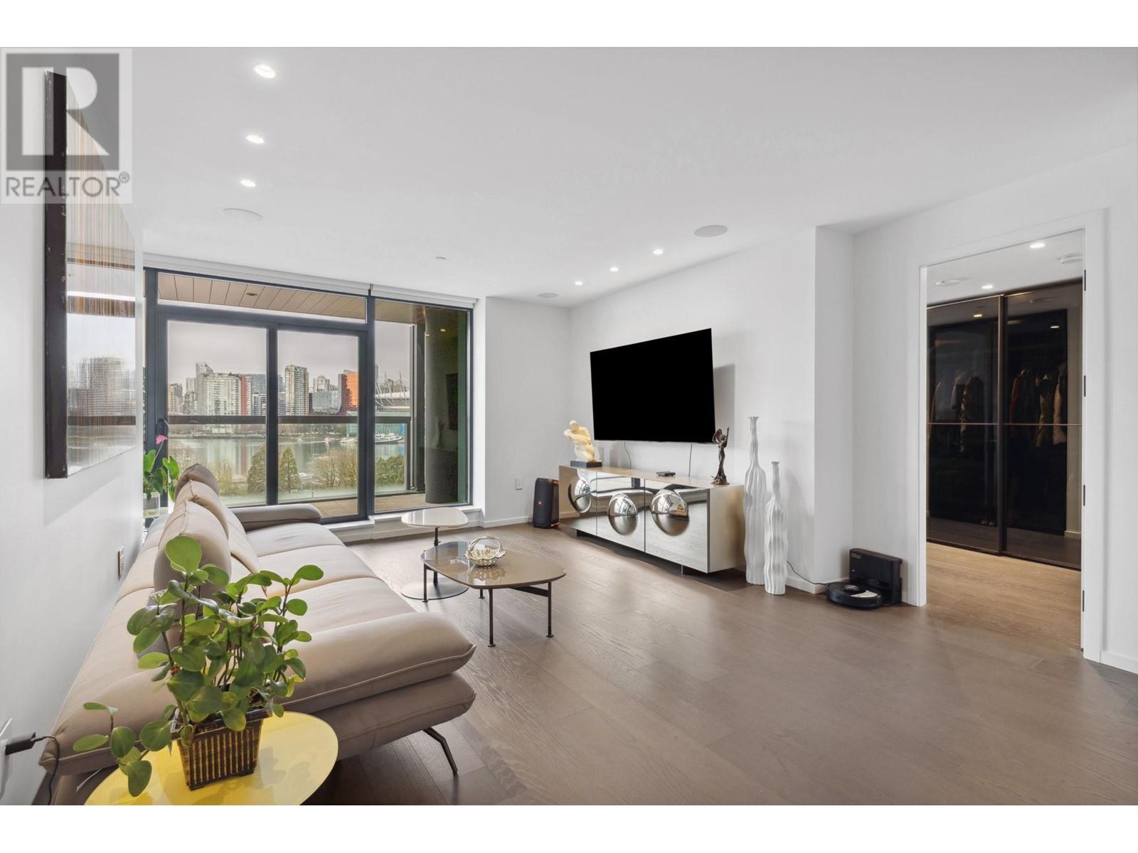 702 1601 Quebec Street, Vancouver, British Columbia  V6A 0J9 - Photo 3 - R2983006