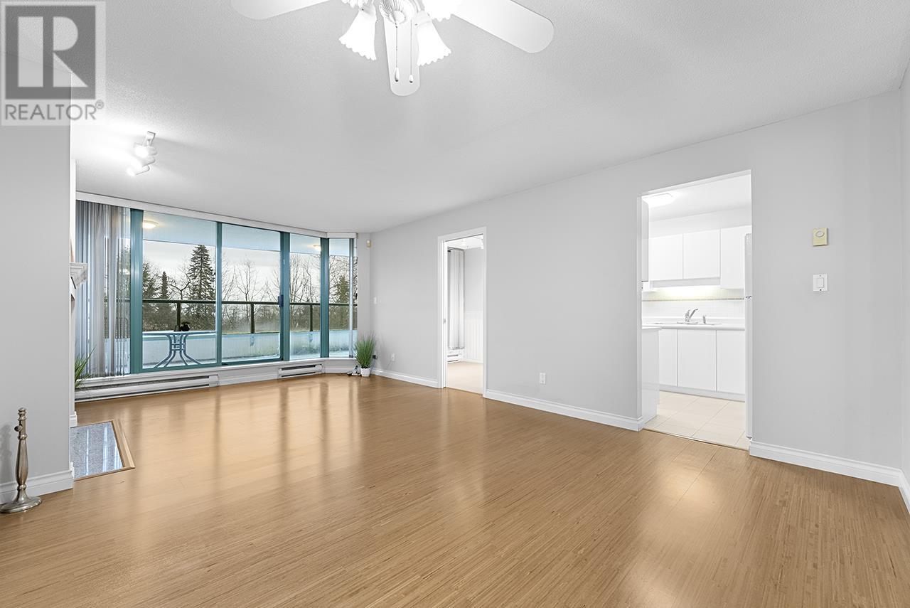 201 5899 Wilson Avenue, Burnaby, British Columbia  V5H 4R9 - Photo 5 - R2982937