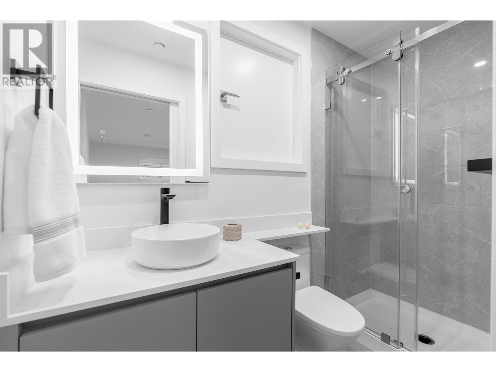2 4215 W 13th Avenue, Vancouver, British Columbia  V6R 2T7 - Photo 11 - R2983014