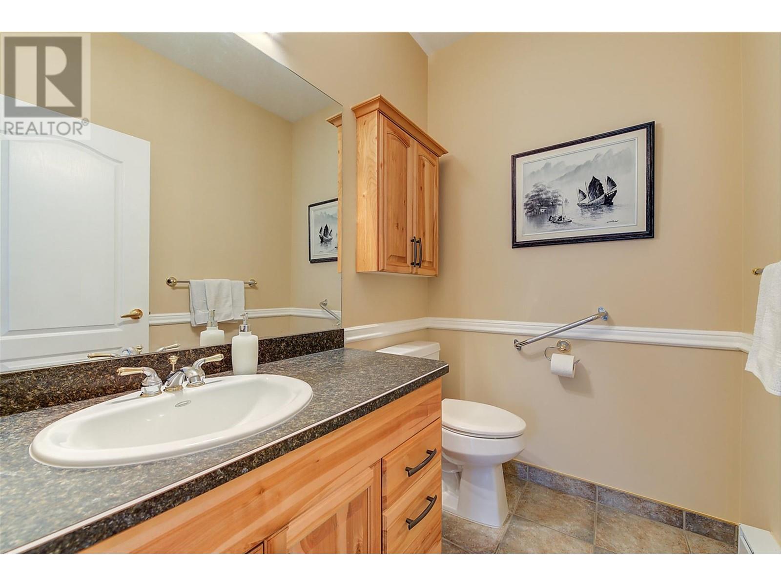 Property at 174 Jewell Place image 4