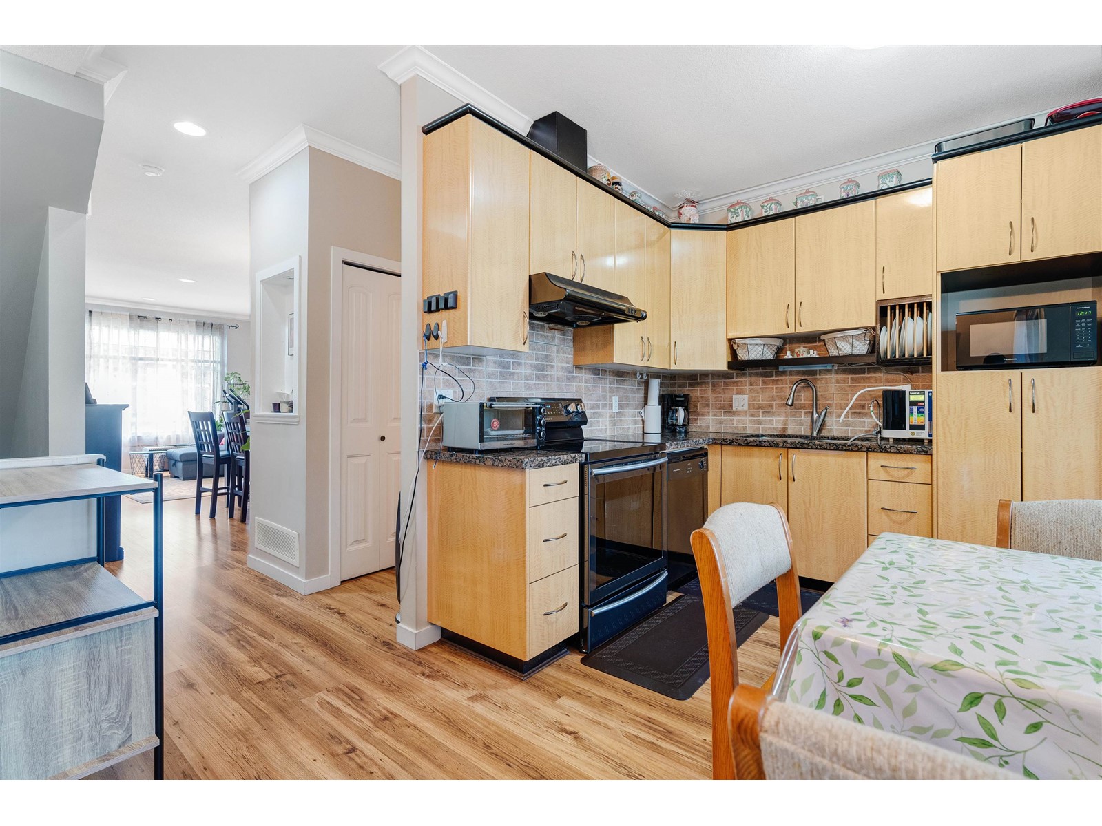 18 12585 72 Avenue, Surrey, British Columbia  V3W 1R9 - Photo 7 - R2981239
