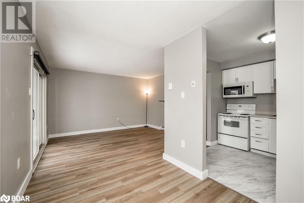 3 Sawmill Road Unit# 8, Barrie, Ontario  L4N 6X3 - Photo 10 - 40691222