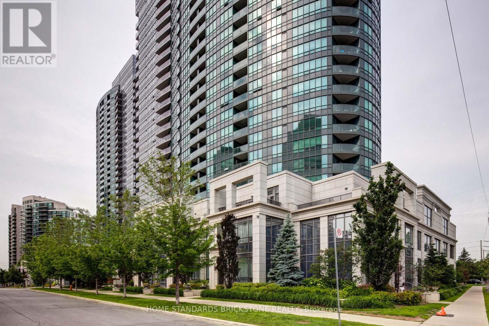 1504 - 15 GREENVIEW AVENUE, Toronto, Ontario