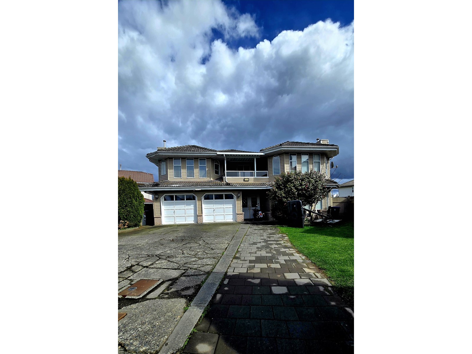 Property at 7170 124A STREET image 3