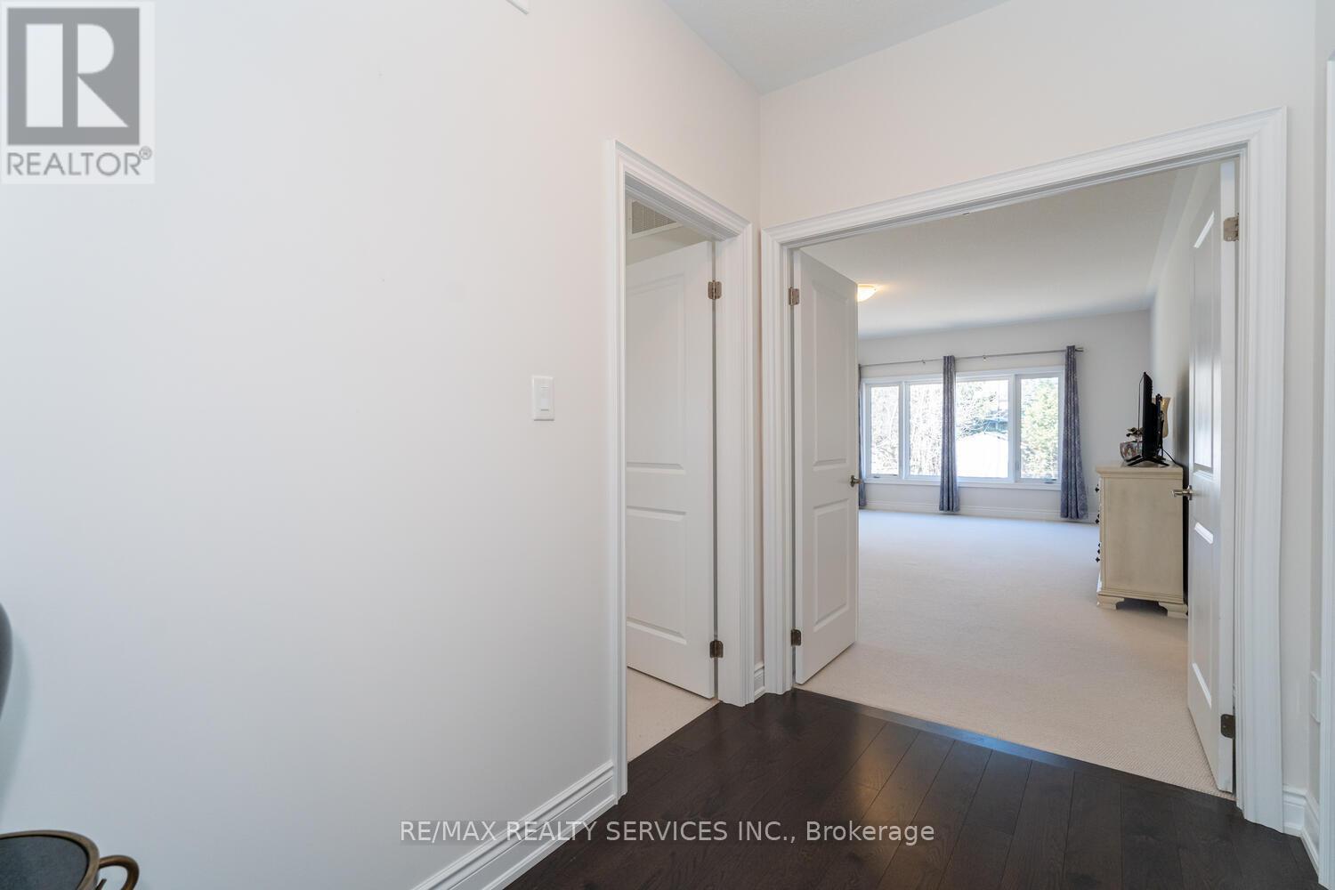945 Pondcliffe Court, Kitchener, Ontario  N2R 0M9 - Photo 26 - X12046837