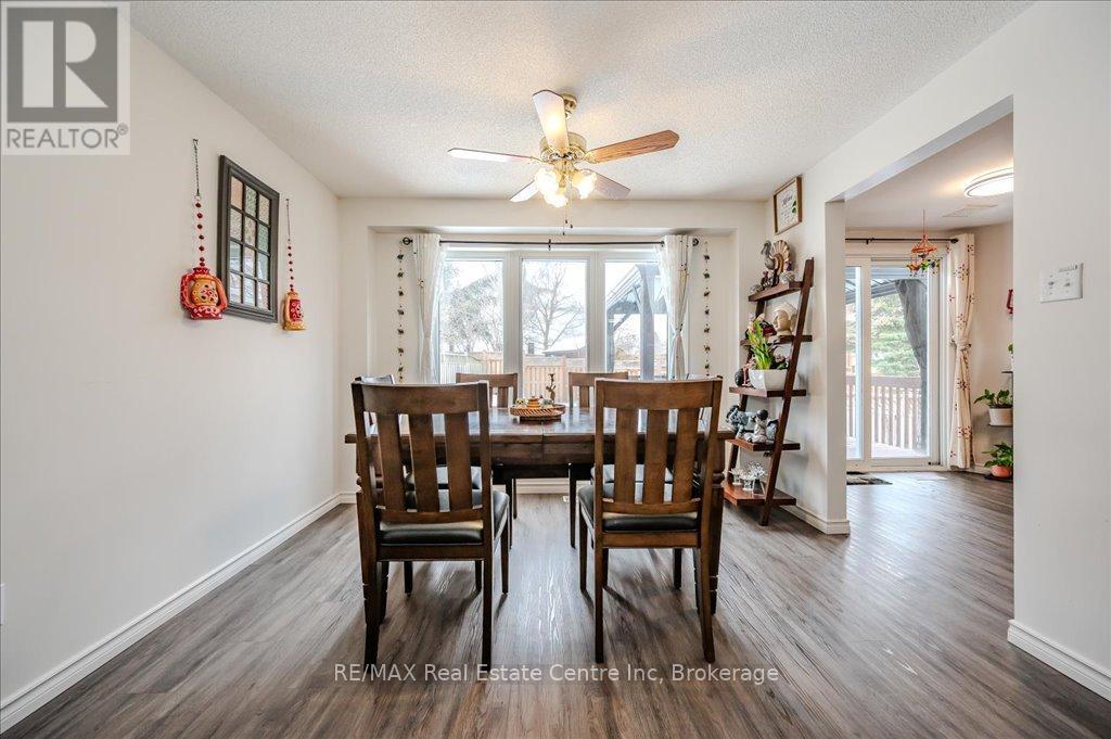 425 Exmoor Street, Waterloo, Ontario  N2K 3X5 - Photo 10 - X12046899