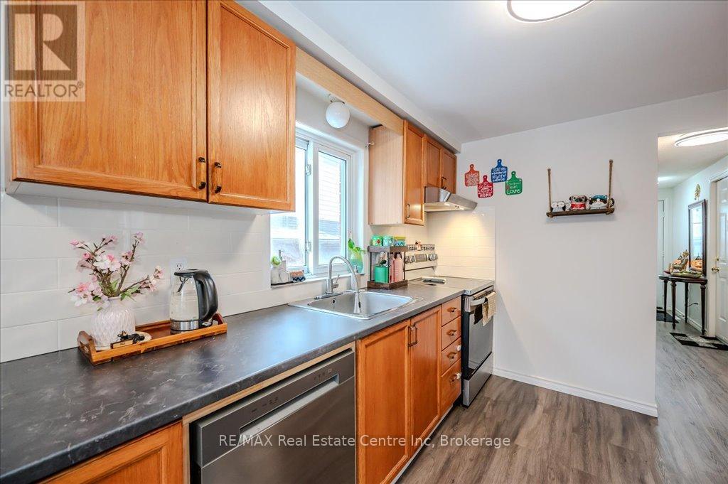 425 Exmoor Street, Waterloo, Ontario  N2K 3X5 - Photo 14 - X12046899