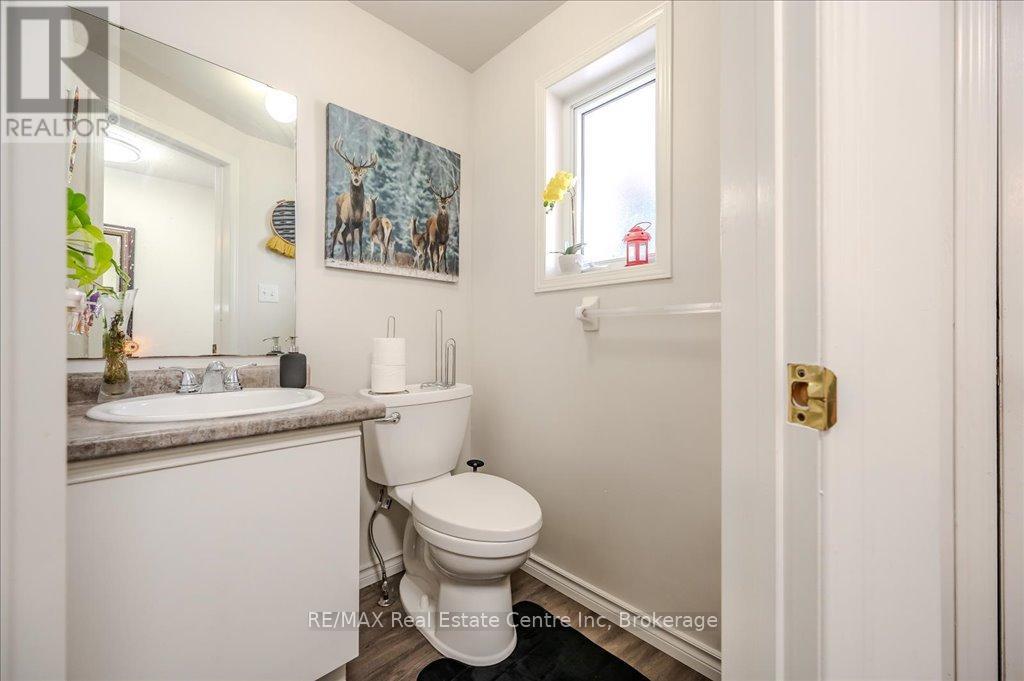425 Exmoor Street, Waterloo, Ontario  N2K 3X5 - Photo 17 - X12046899