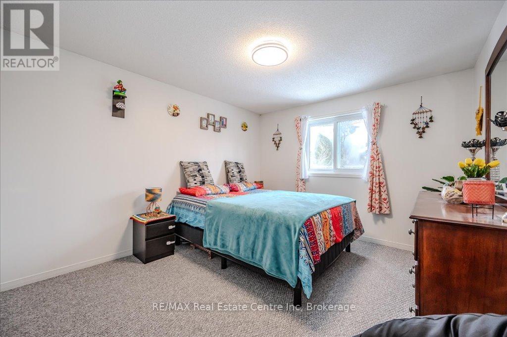 425 Exmoor Street, Waterloo, Ontario  N2K 3X5 - Photo 21 - X12046899