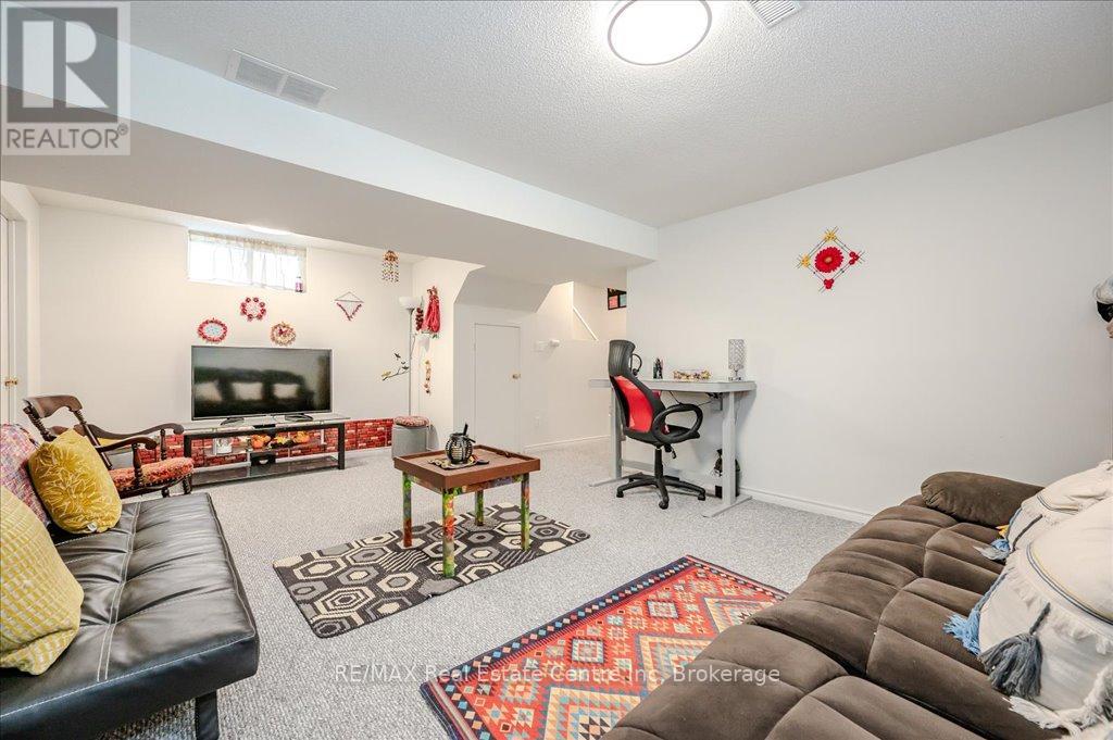 425 Exmoor Street, Waterloo, Ontario  N2K 3X5 - Photo 30 - X12046899