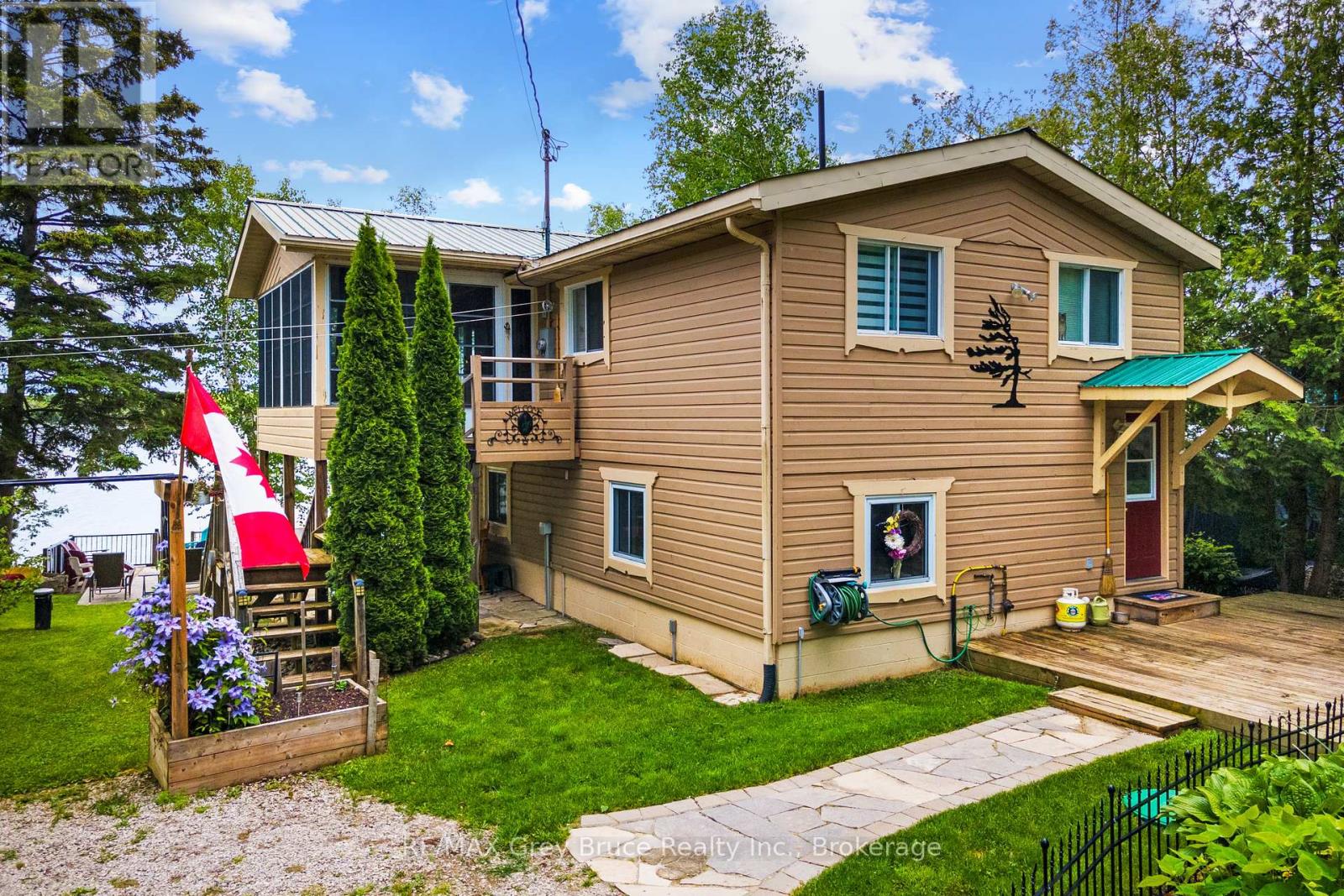 156 Miller Lake Shore Road, Northern Bruce Peninsula, Ontario  N0H 1Z0 - Photo 12 - X12046902
