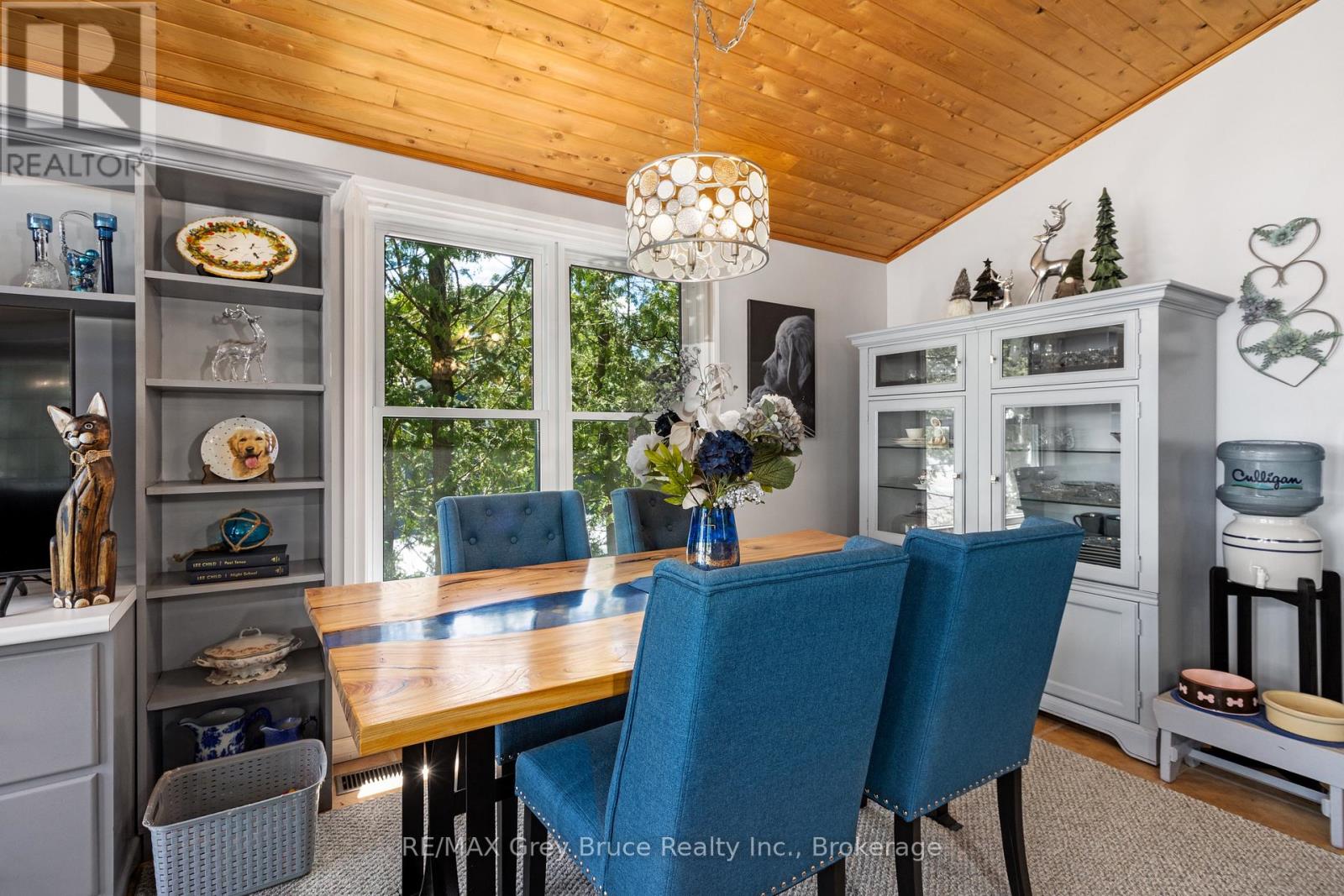 156 Miller Lake Shore Road, Northern Bruce Peninsula, Ontario  N0H 1Z0 - Photo 14 - X12046902