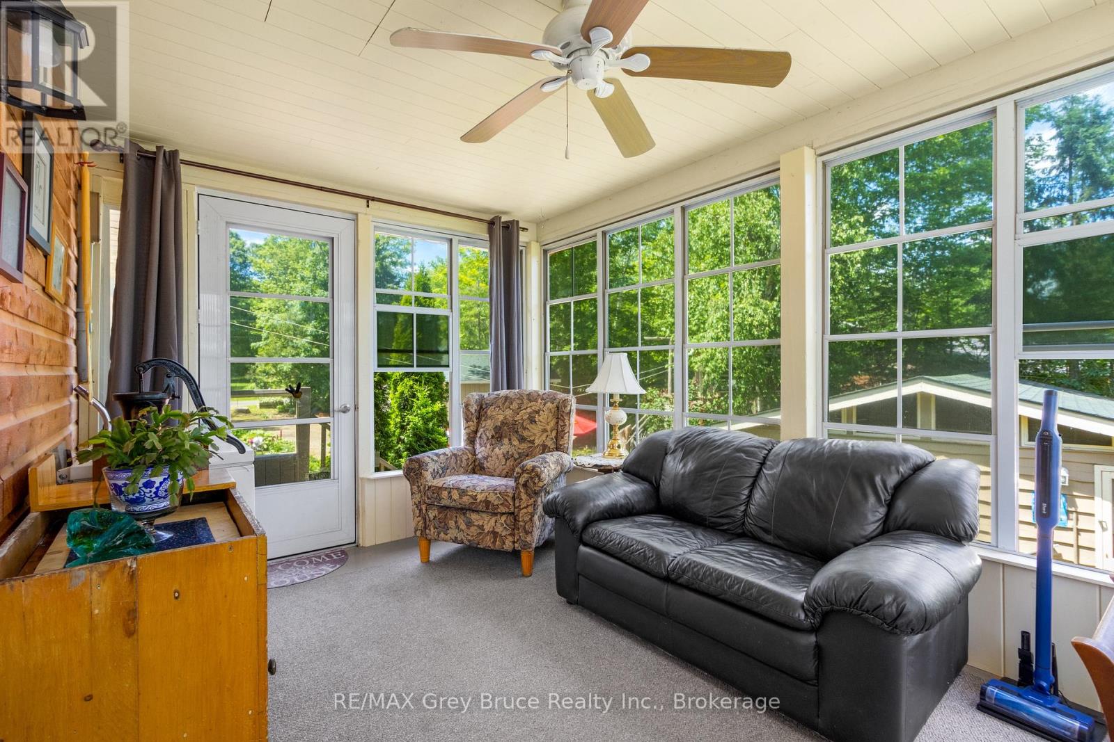 156 Miller Lake Shore Road, Northern Bruce Peninsula, Ontario  N0H 1Z0 - Photo 16 - X12046902