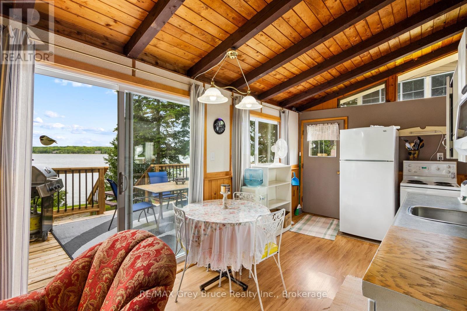 156 Miller Lake Shore Road, Northern Bruce Peninsula, Ontario  N0H 1Z0 - Photo 32 - X12046902