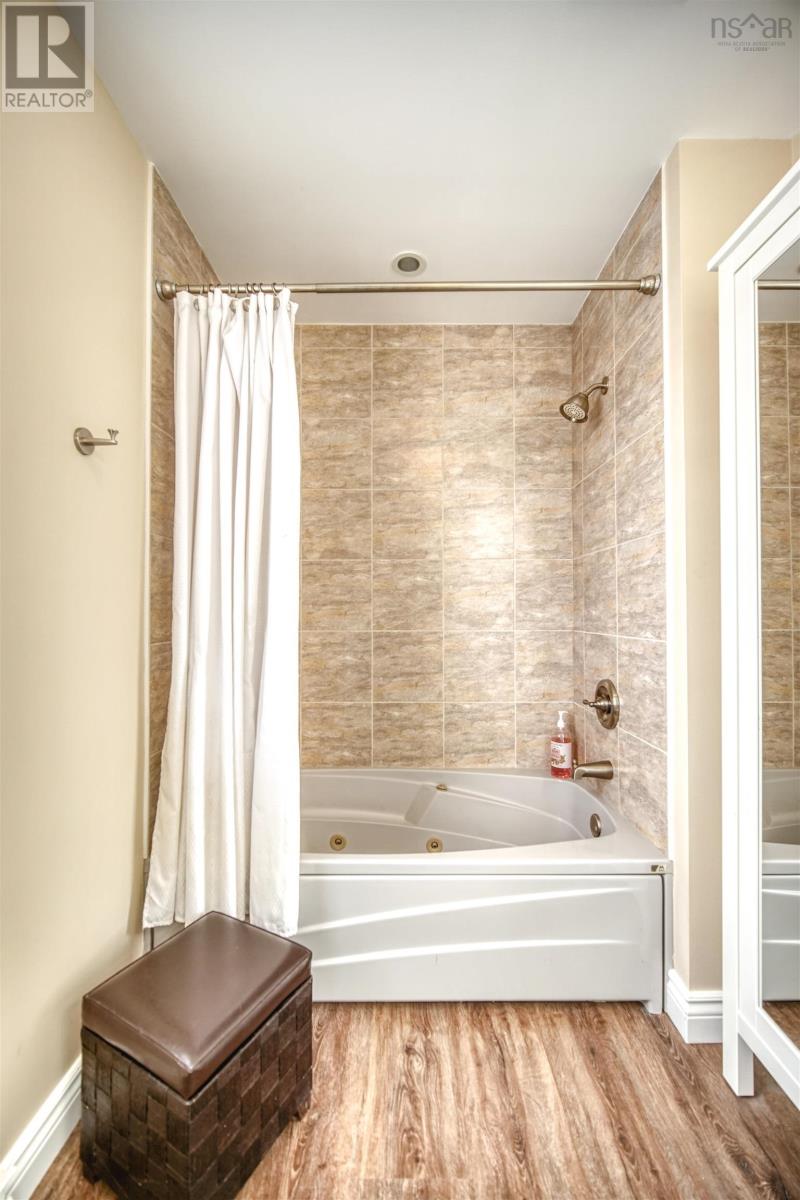 15 Jordan Street, New Minas, Nova Scotia  B4N 5M9 - Photo 40 - 202506039